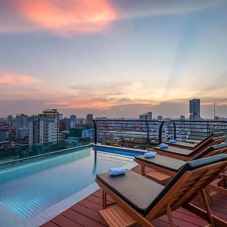 Colina Sky Hotel Phnom Pen Exterior foto
