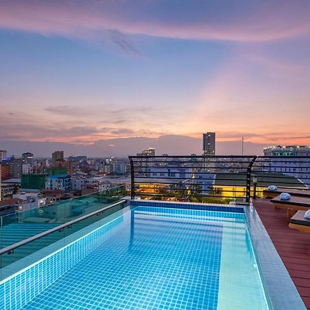 Colina Sky Hotel Phnom Pen Exterior foto