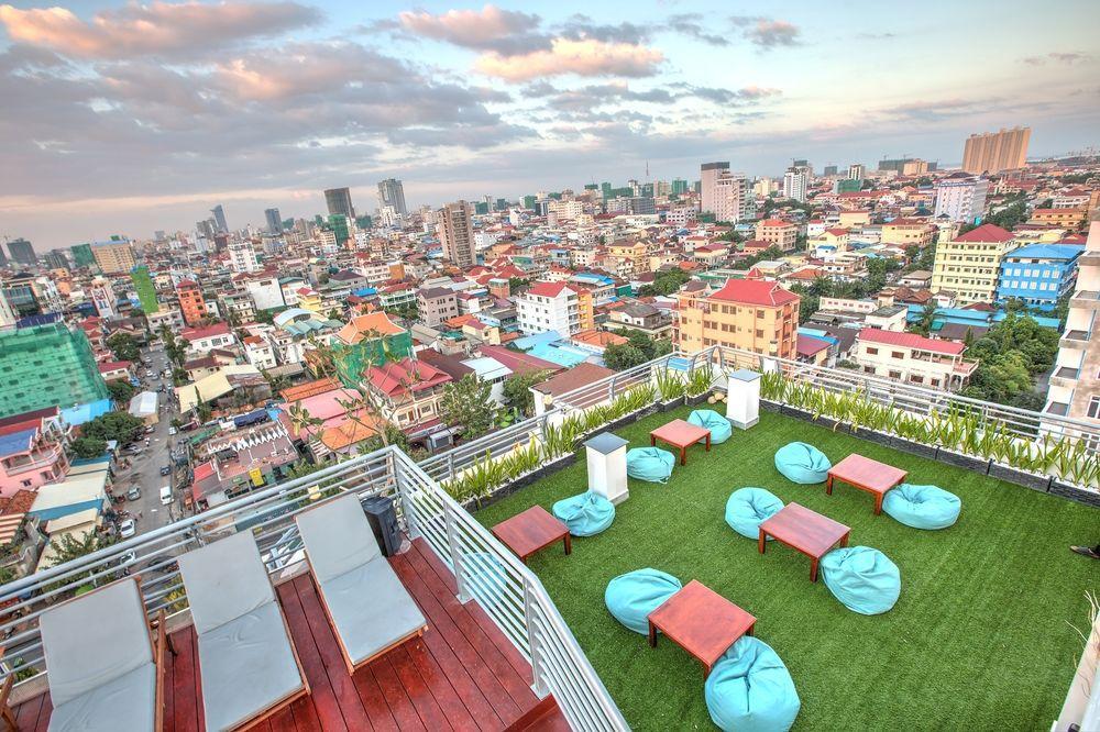 Colina Sky Hotel Phnom Pen Exterior foto