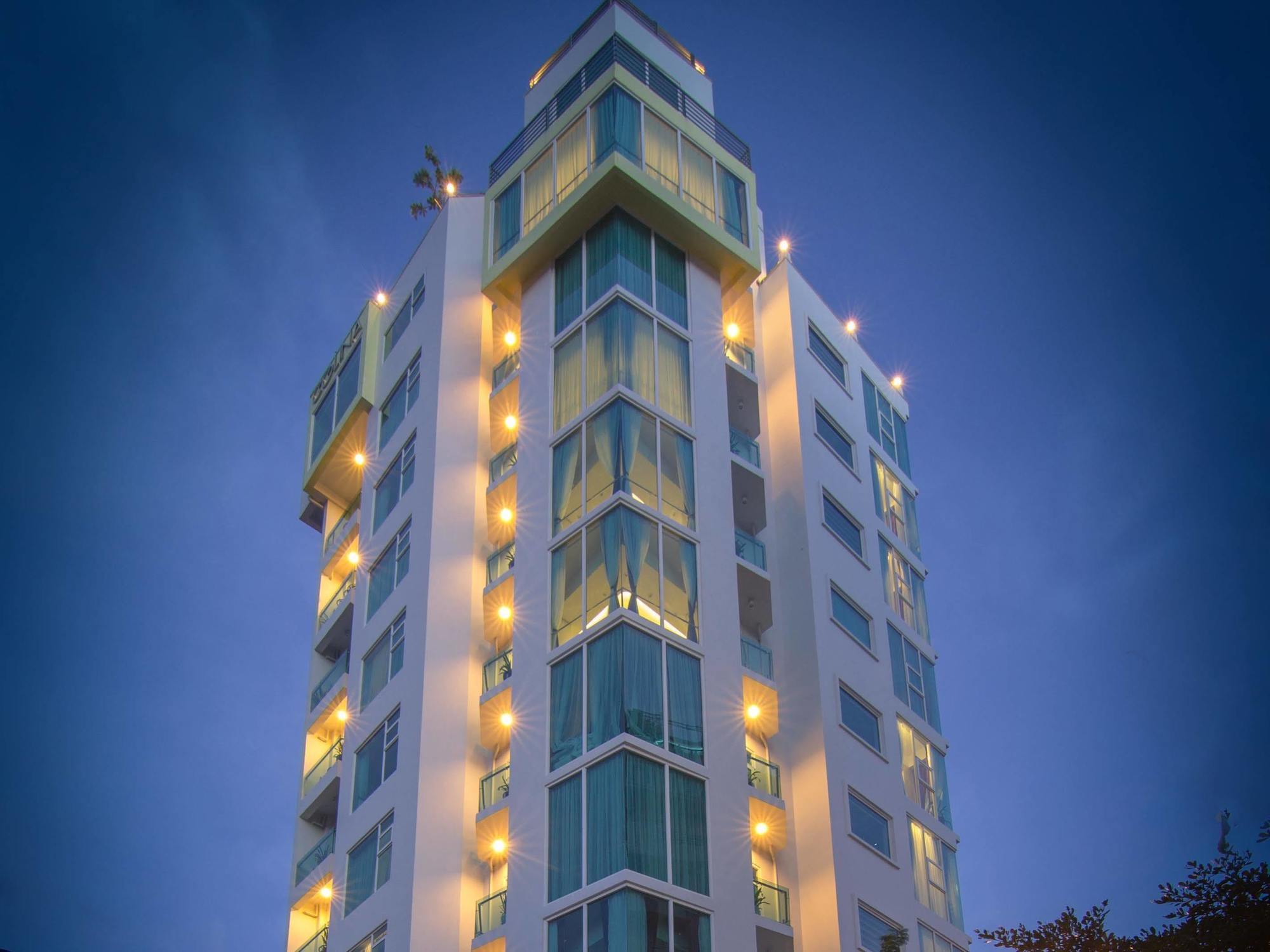 Colina Sky Hotel Phnom Pen Exterior foto