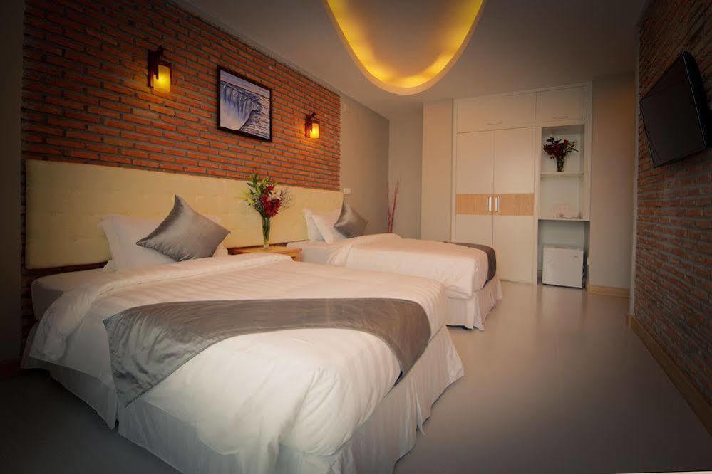 Colina Sky Hotel Phnom Pen Exterior foto