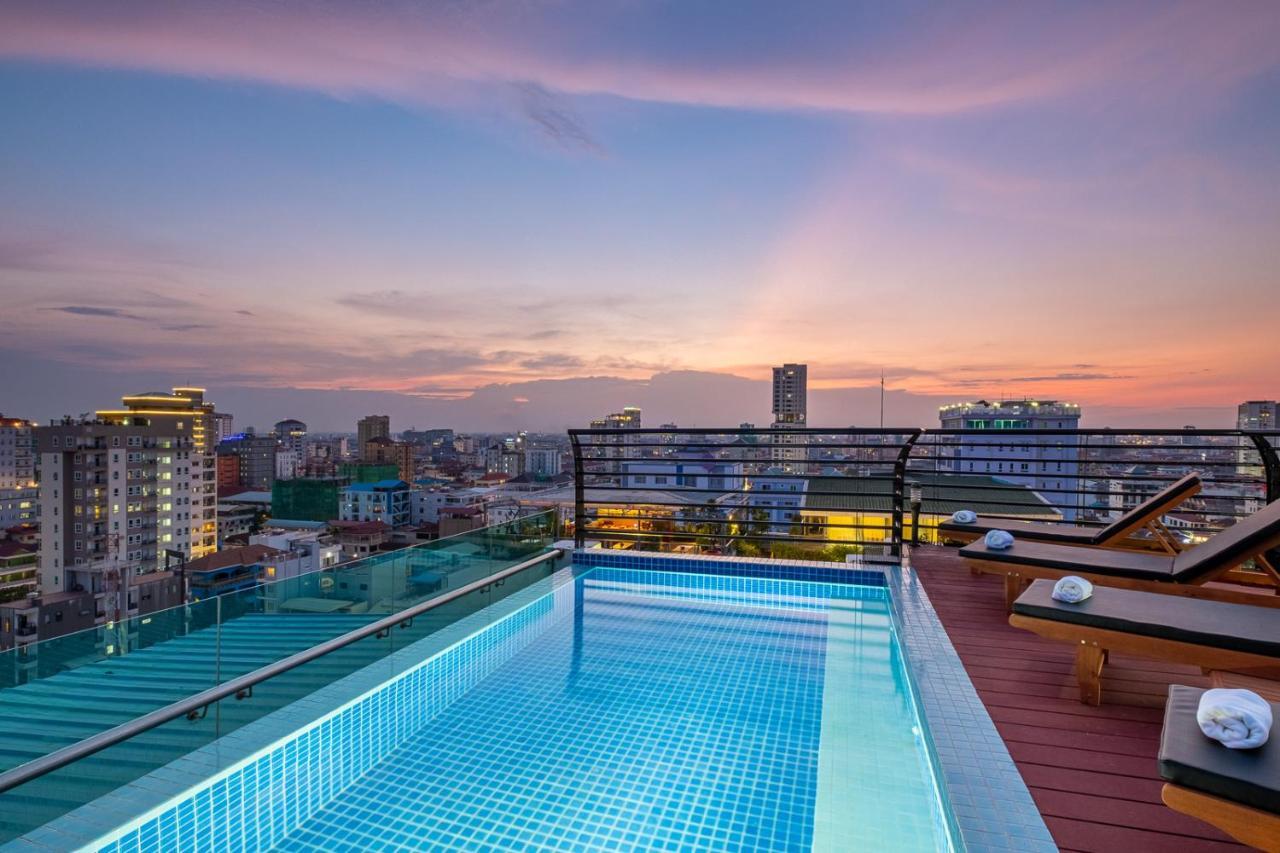 Colina Sky Hotel Phnom Pen Exterior foto