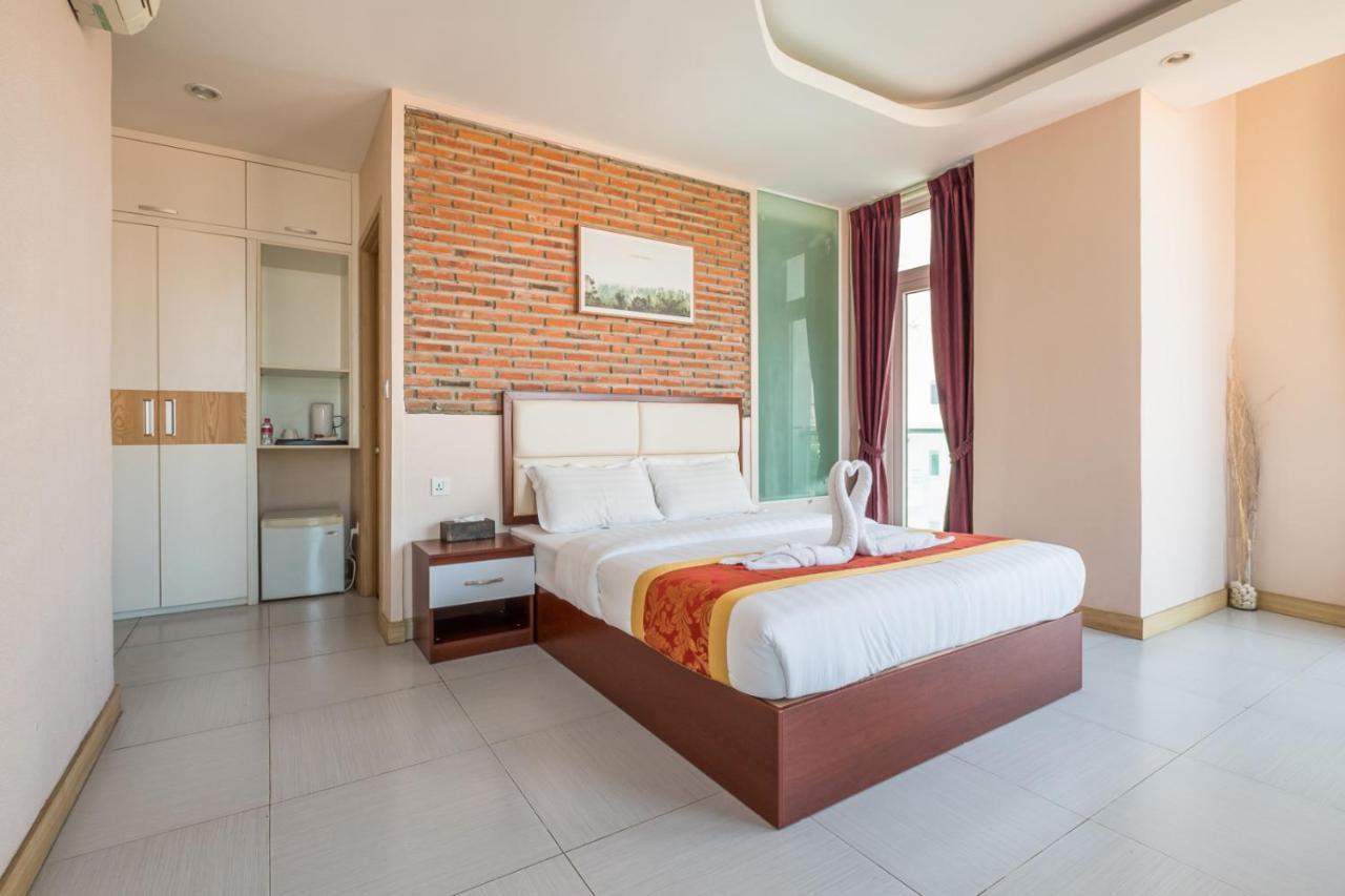 Colina Sky Hotel Phnom Pen Exterior foto