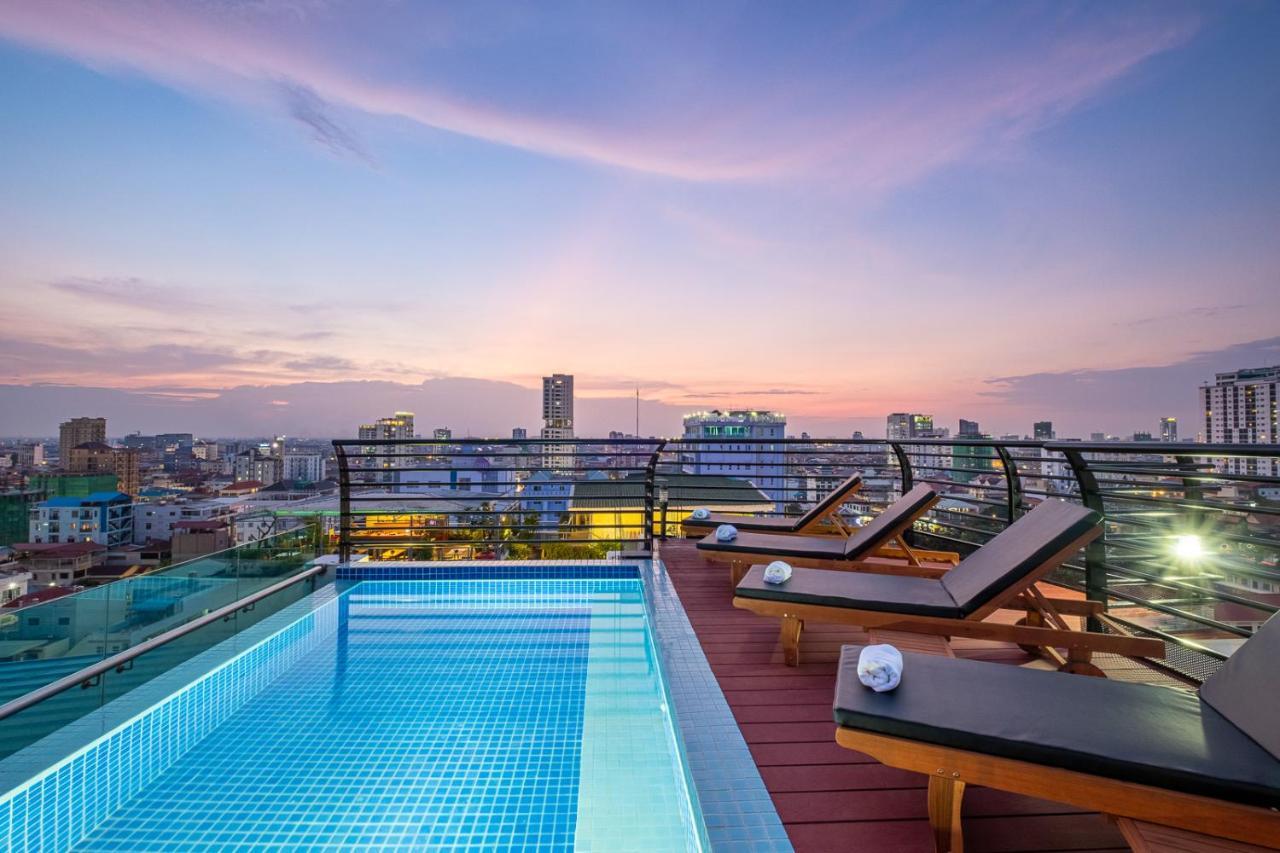 Colina Sky Hotel Phnom Pen Exterior foto