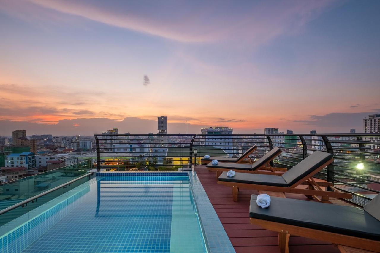 Colina Sky Hotel Phnom Pen Exterior foto