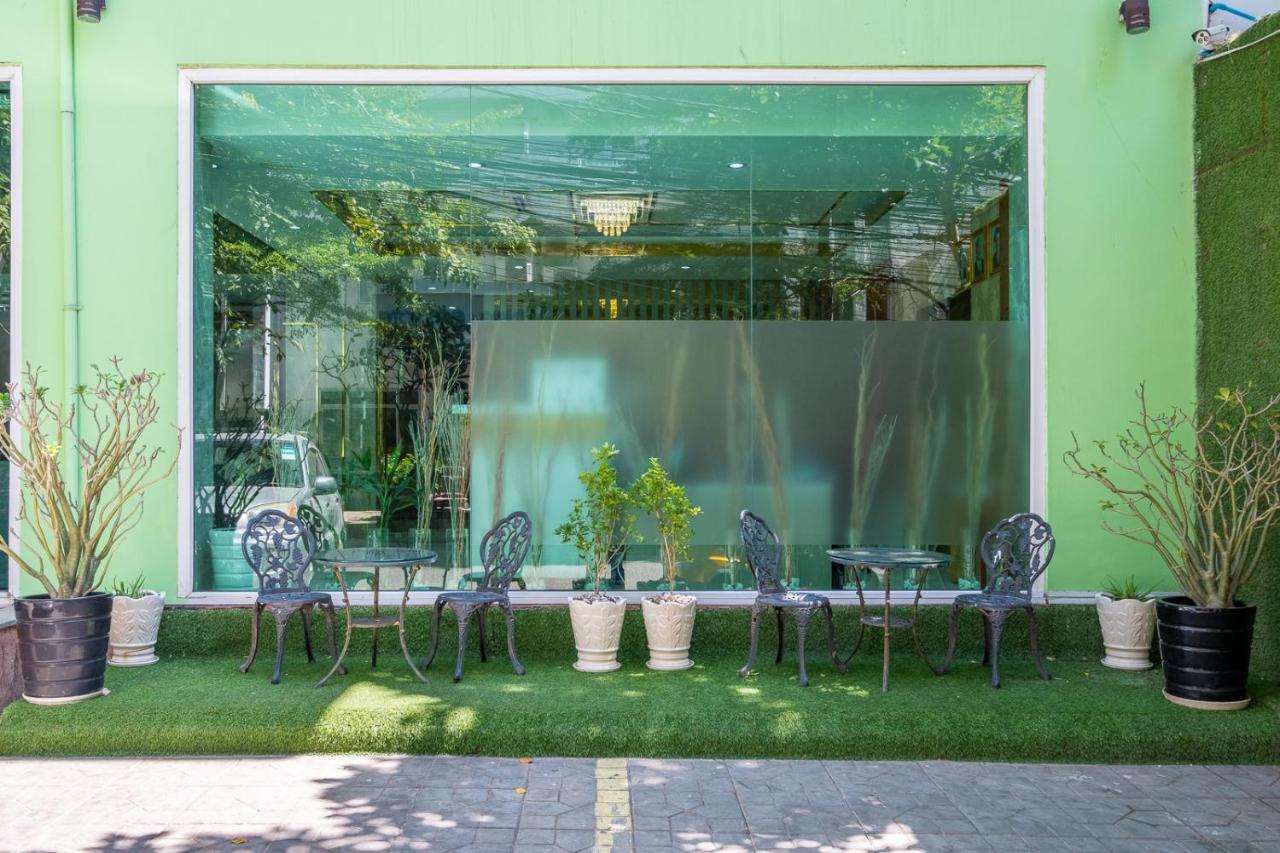 Colina Sky Hotel Phnom Pen Exterior foto