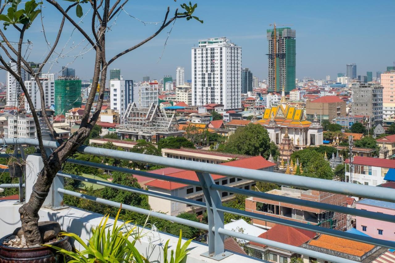 Colina Sky Hotel Phnom Pen Exterior foto